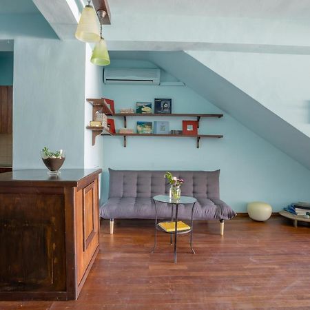 Out Of The Blue Apartment Нидри Екстериор снимка