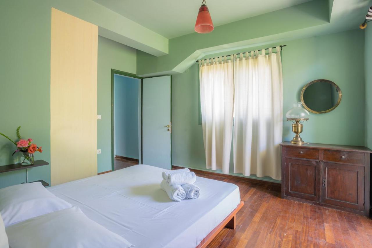 Out Of The Blue Apartment Нидри Екстериор снимка